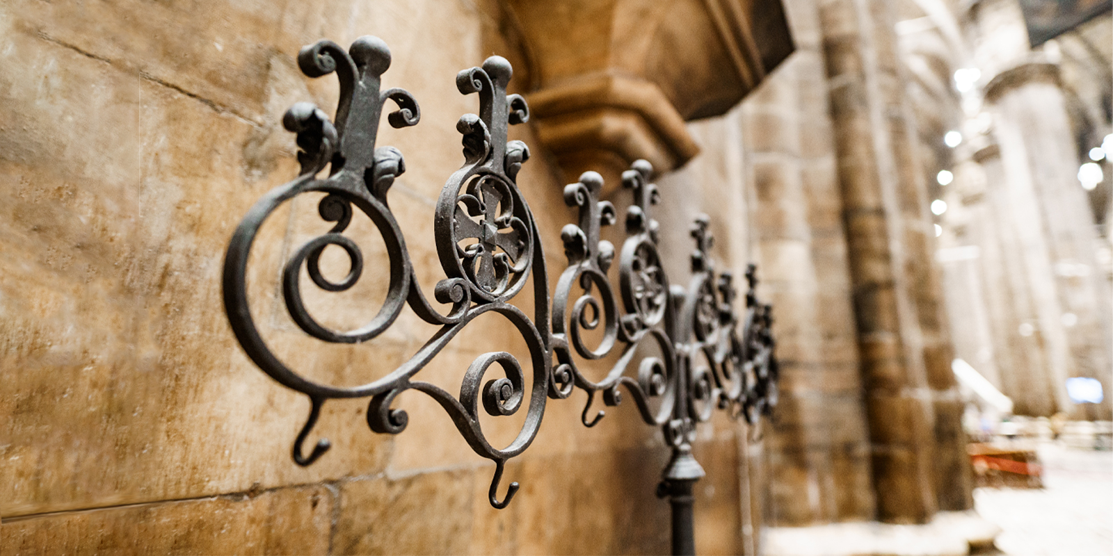 Metal ornaments in Amiens - Print with Pagerr